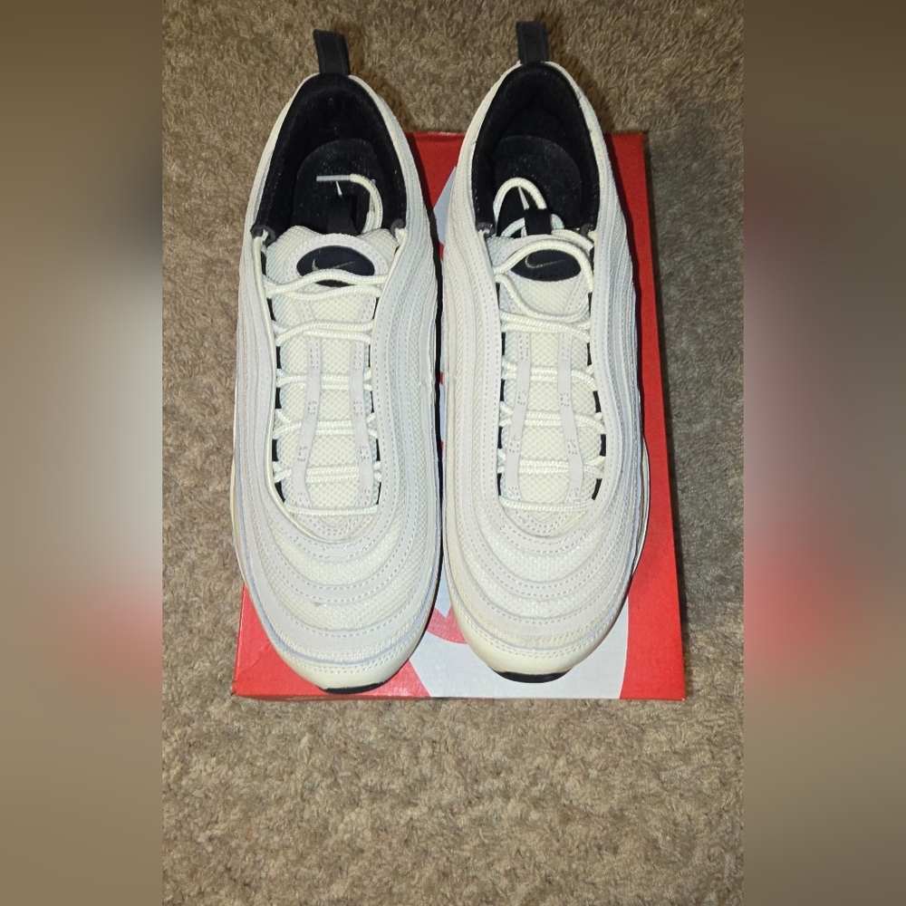 Nike Men's Off-White Sneakers